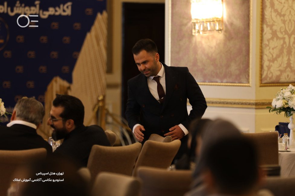 آیا مشاوره املاک شغل است؟